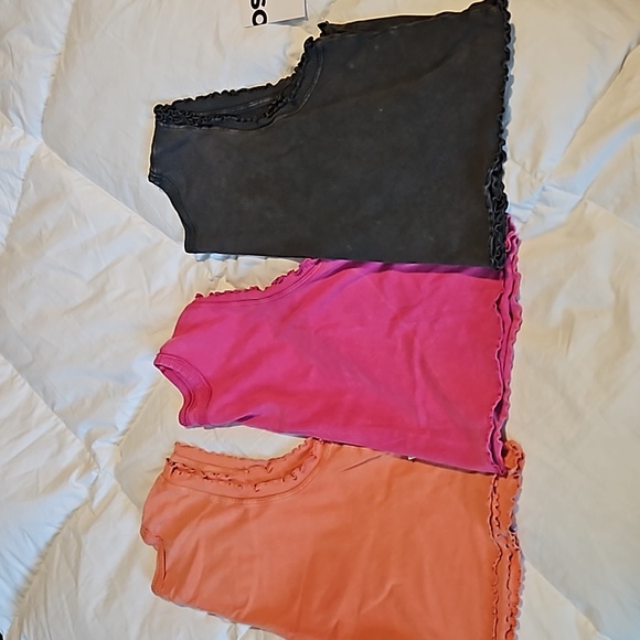 SO Tops - Bundle of 3 new with tags SO muscle crop tank tops sz Large women’s
